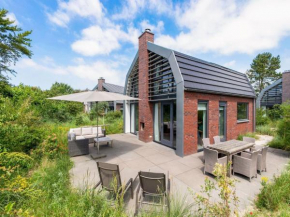 Beautiful new villa with hot tub